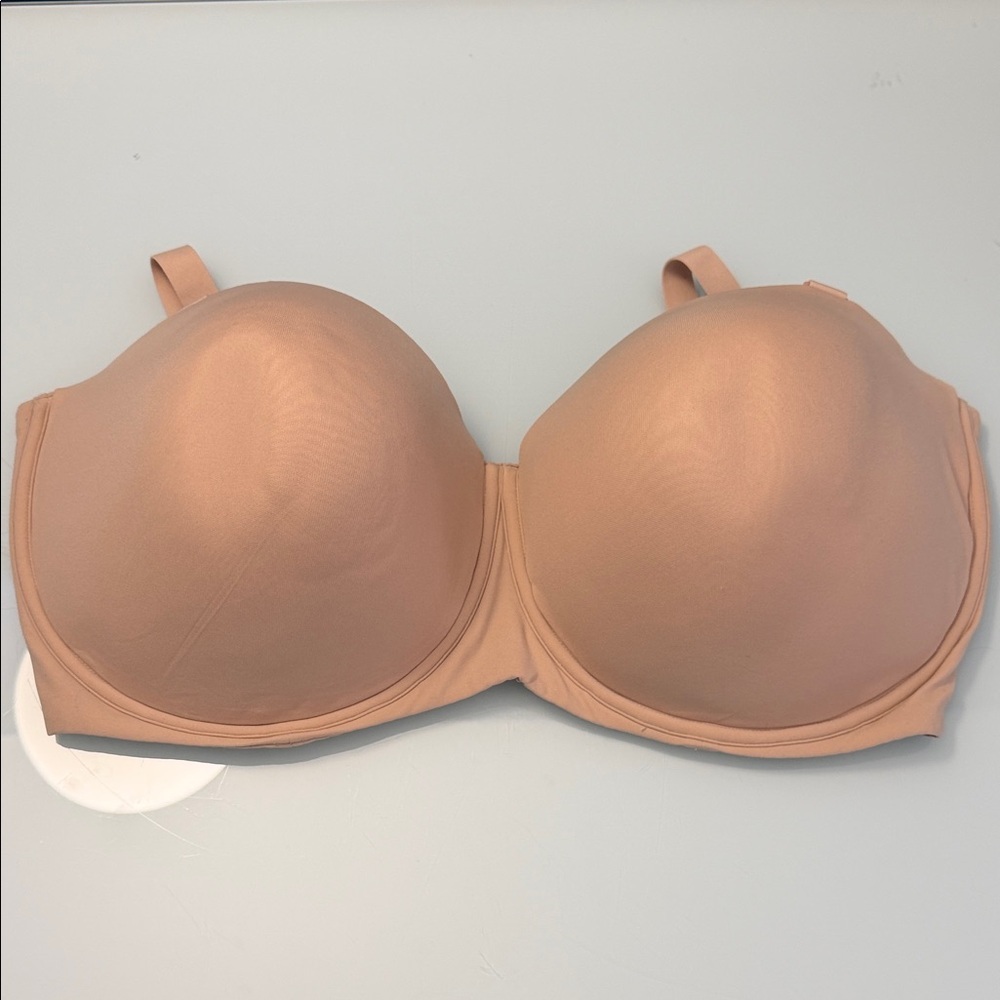 NWOT SKIMS Fits Everybody Strapless Bra